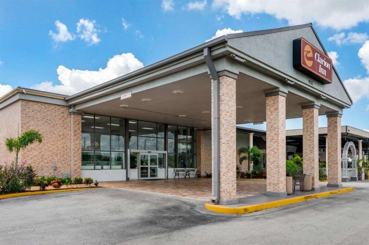 Quality Inn And Conference Center Tampa-Brandon Heartland Zewnętrze zdjęcie