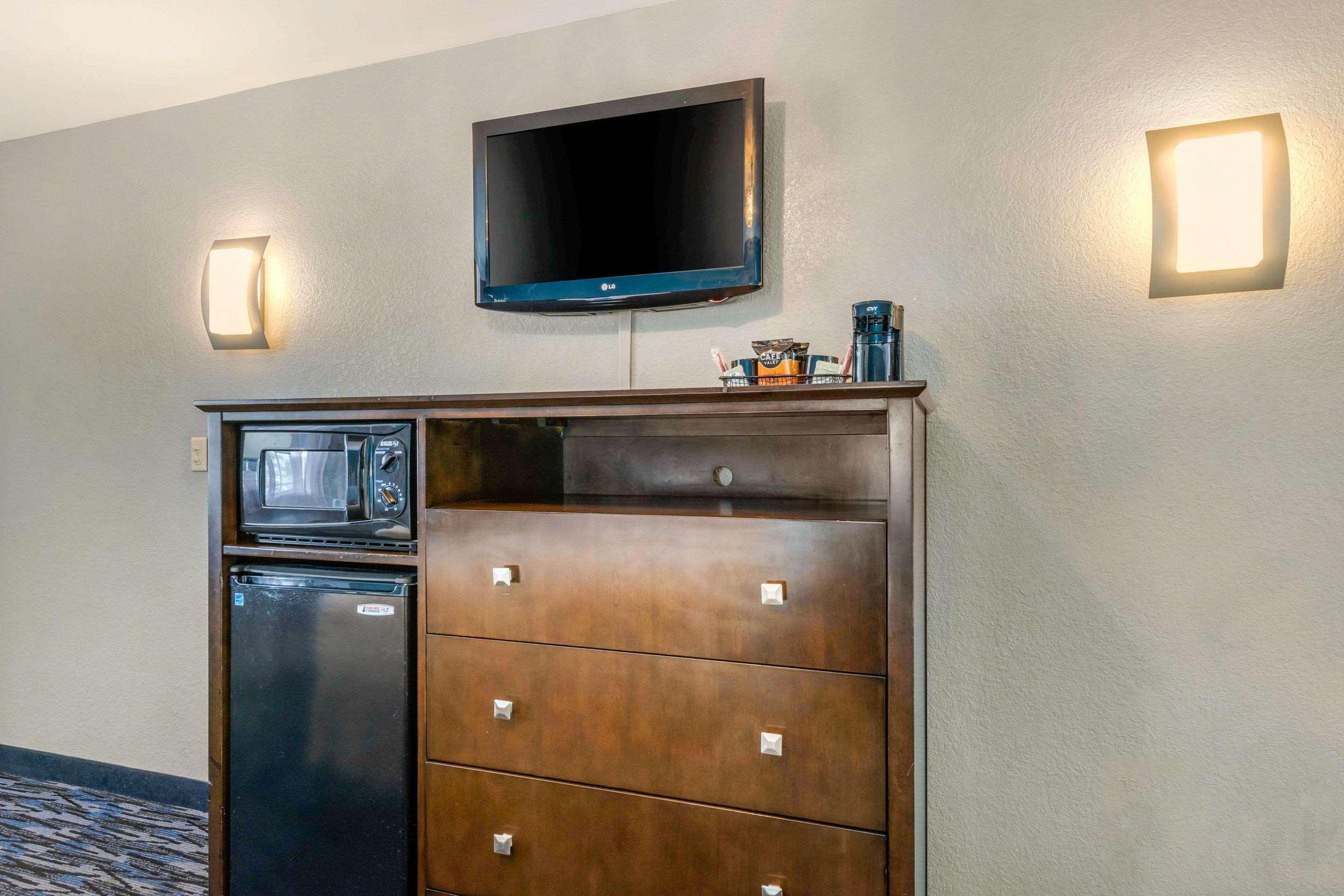 Quality Inn And Conference Center Tampa-Brandon Heartland Zewnętrze zdjęcie