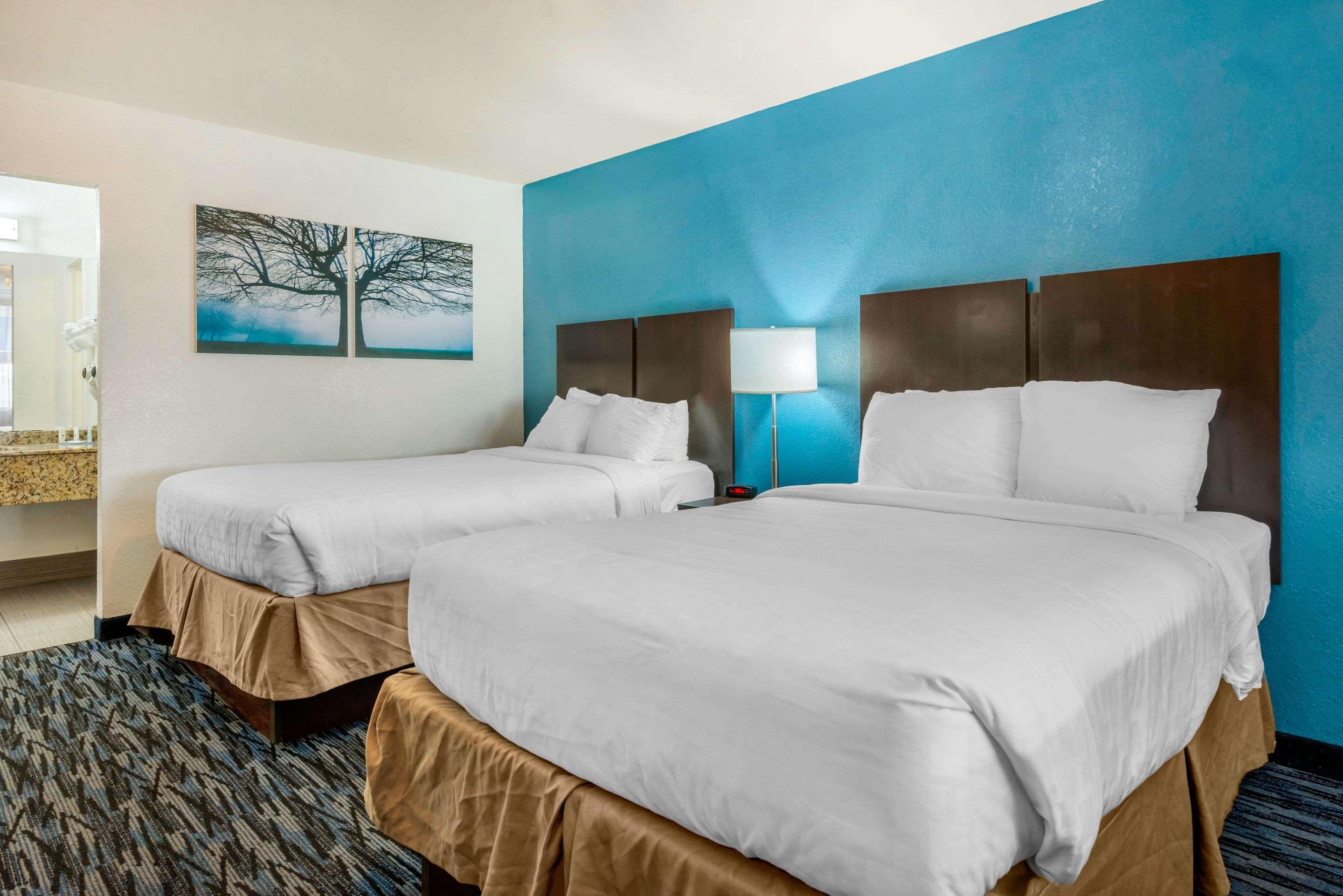 Quality Inn And Conference Center Tampa-Brandon Heartland Zewnętrze zdjęcie