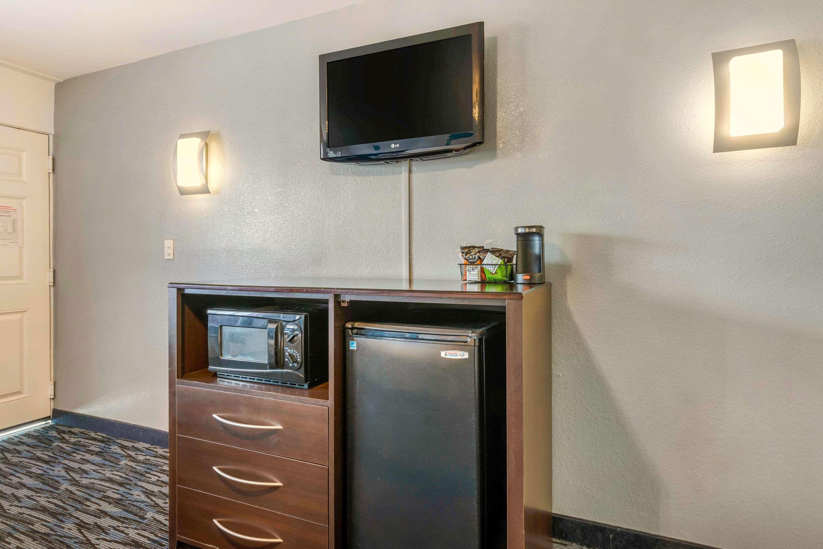Quality Inn And Conference Center Tampa-Brandon Heartland Zewnętrze zdjęcie