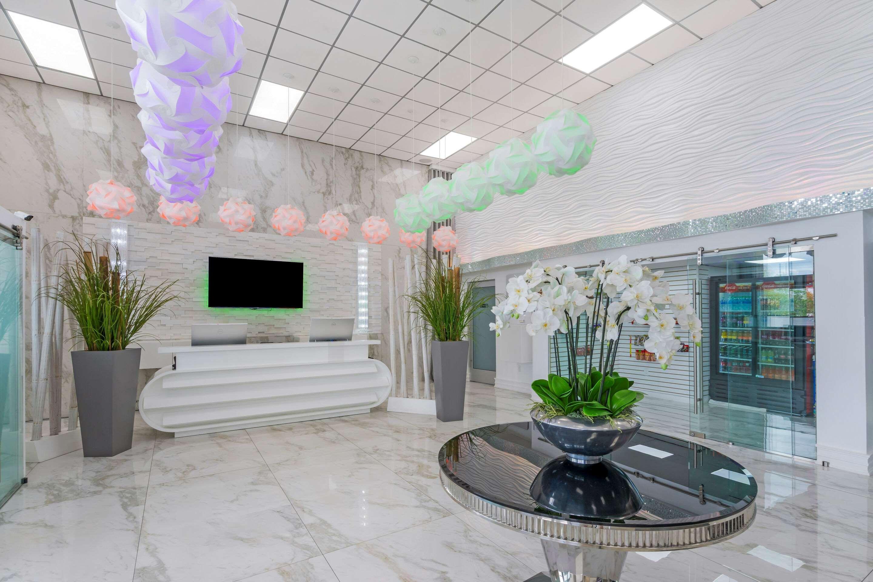 Quality Inn And Conference Center Tampa-Brandon Heartland Zewnętrze zdjęcie