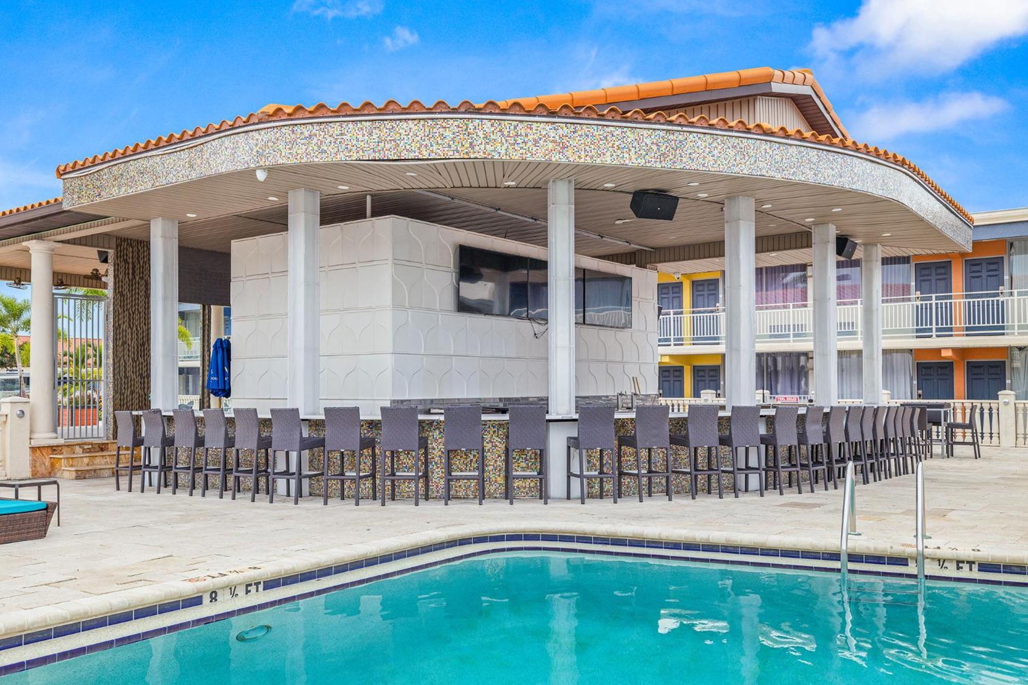 Quality Inn And Conference Center Tampa-Brandon Heartland Zewnętrze zdjęcie